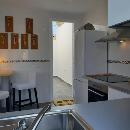Apartamento Sonnige In Mit Pool